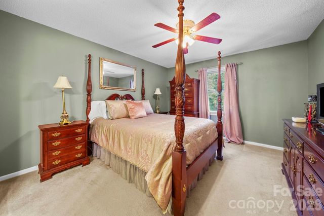 109 Carriage House Drive, Kannapolis, NC 28081