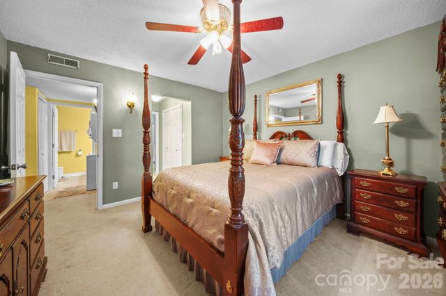 109 Carriage House Drive, Kannapolis, NC 28081