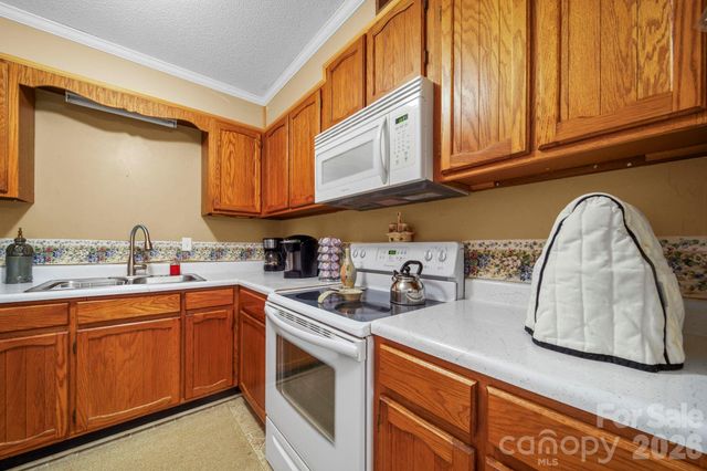 109 Carriage House Drive, Kannapolis, NC 28081