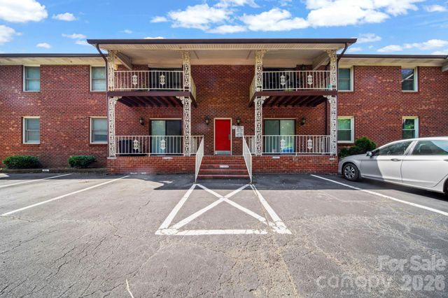 109 Carriage House Drive, Kannapolis, NC 28081