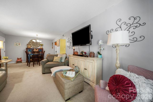 109 Carriage House Drive, Kannapolis, NC 28081