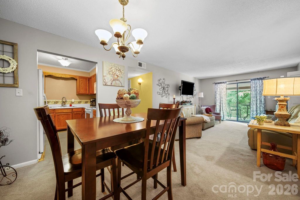 109 Carriage House Drive, Kannapolis, NC 28081