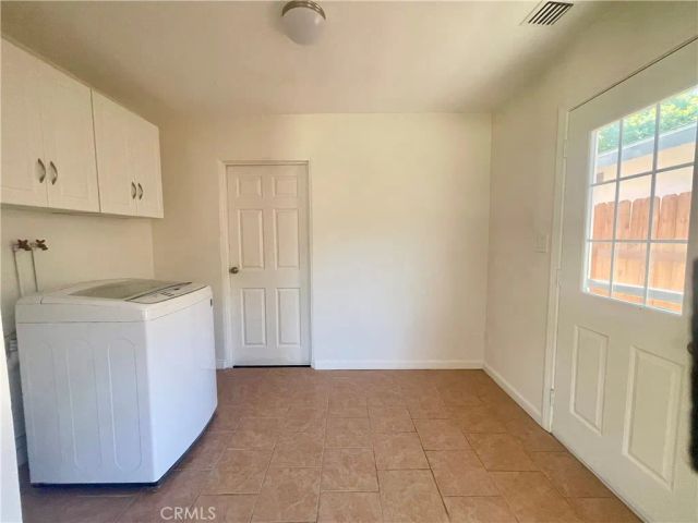 7339 White Oak, Reseda, CA 91335