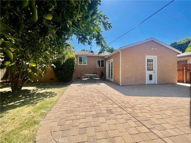 7339 White Oak, Reseda, CA 91335