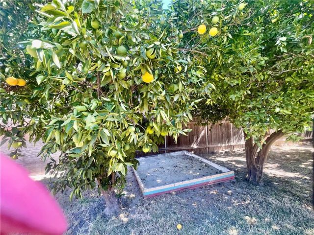 7339 White Oak, Reseda, CA 91335