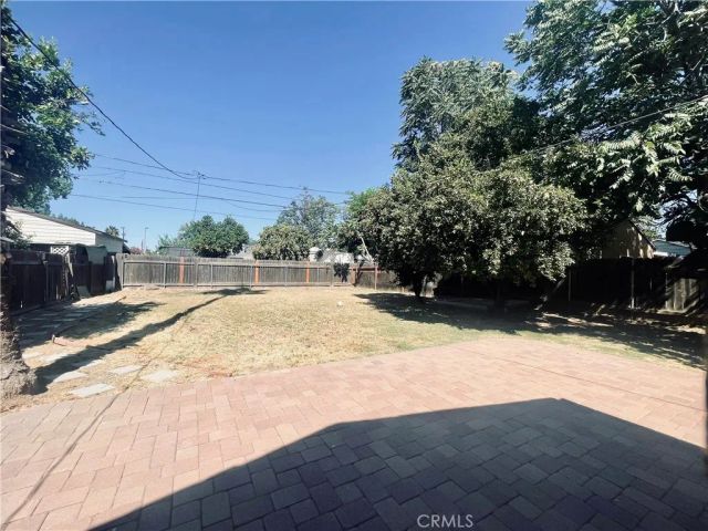 7339 White Oak, Reseda, CA 91335