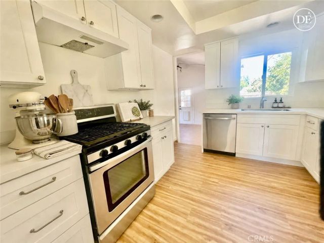 7339 White Oak, Reseda, CA 91335
