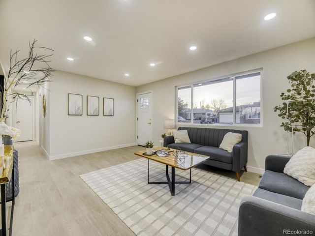 550 S Otis St, Lakewood, CO 80226