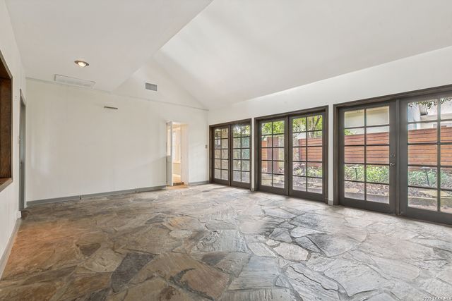 236 Castano, San Antonio, TX 78209