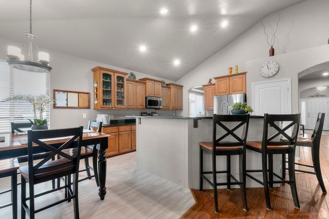 1391 S CANYON VIEW DR, Saratoga Springs, UT 84045