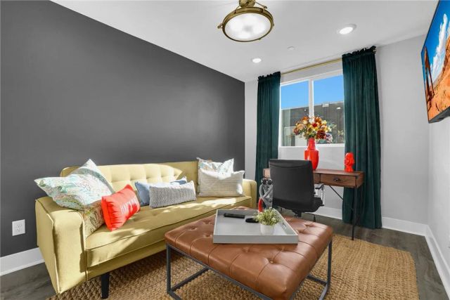 5262 N Bainbridge Place, Valley Village, CA 91607