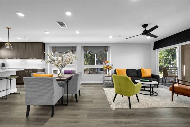 5262 N Bainbridge Place, Valley Village, CA 91607