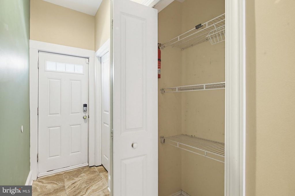 Image 13 of property listing at 122 W CLEMENT ST, Baltimore, MD 21230