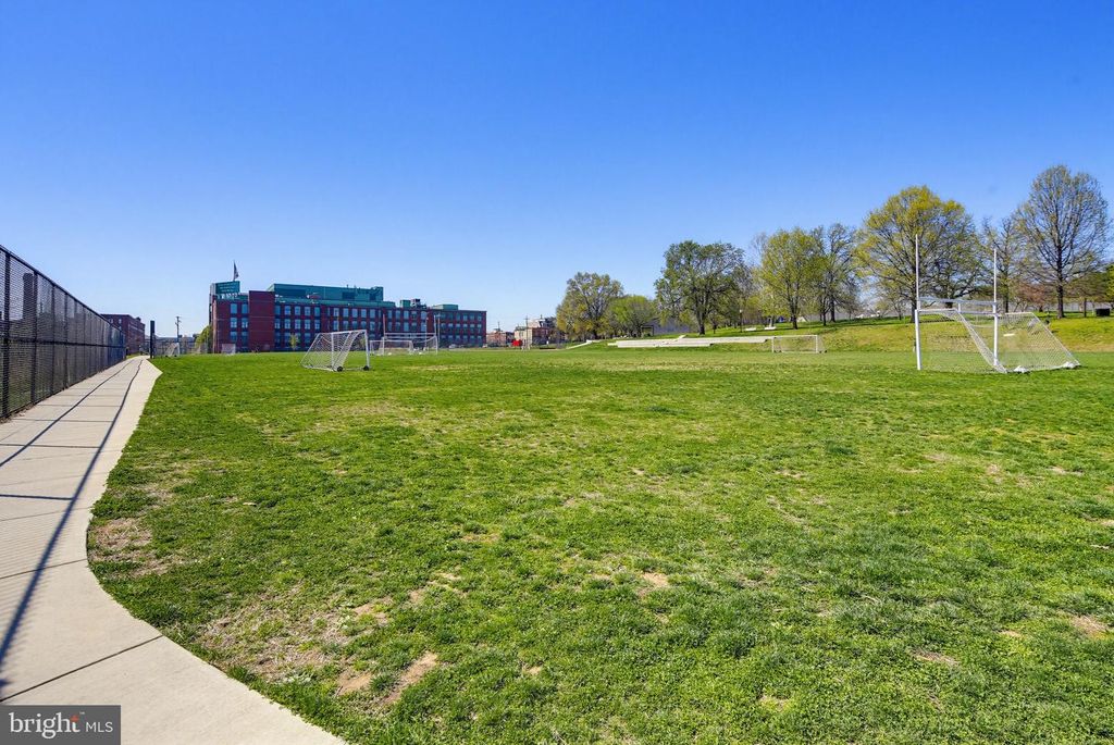 Image 34 of property listing at 122 W CLEMENT ST, Baltimore, MD 21230