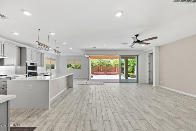 17241 W ALICE Avenue, Waddell, AZ 85355
