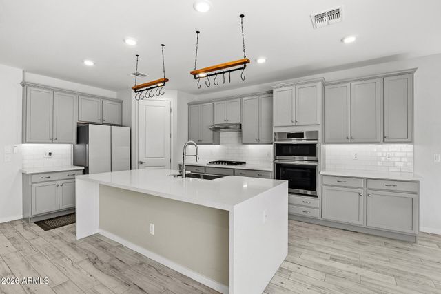 17241 W ALICE Avenue, Waddell, AZ 85355