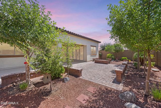 17241 W ALICE Avenue, Waddell, AZ 85355