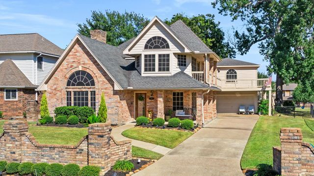 6971 Breezy Point, Willis, TX 77318