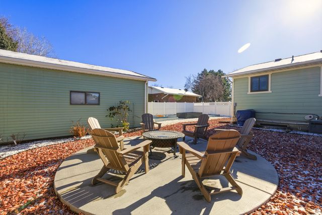 828 W BULLION ST, Murray, UT 84123