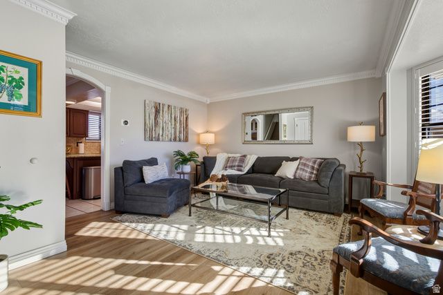 828 W BULLION ST, Murray, UT 84123