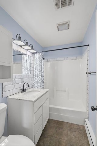 619 W North Street, Crown Point, IN 46307