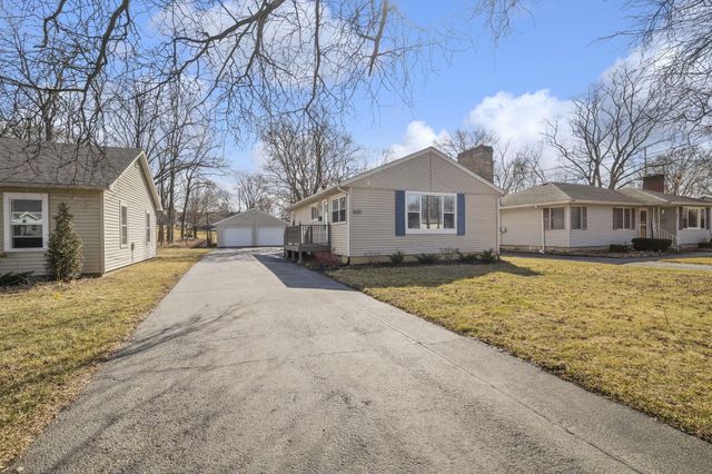 619 W North Street, Crown Point, IN 46307