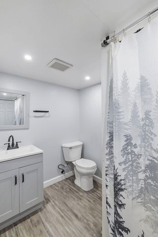 619 W North Street, Crown Point, IN 46307