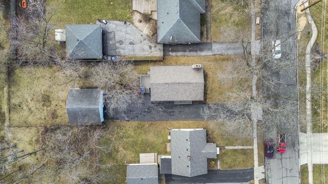 619 W North Street, Crown Point, IN 46307