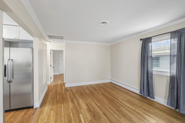 619 W North Street, Crown Point, IN 46307