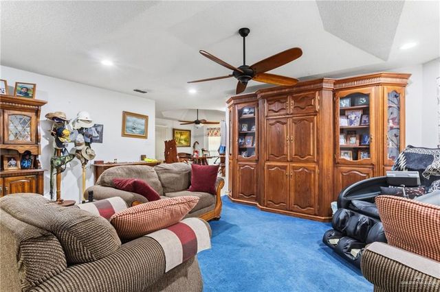 8913 N Bentsen Palm Drive, Mission, TX 78574