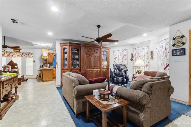 8913 N Bentsen Palm Drive, Mission, TX 78574