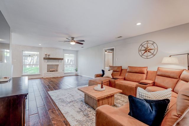 2205 Indian Creek Drive, Irving, TX 75060