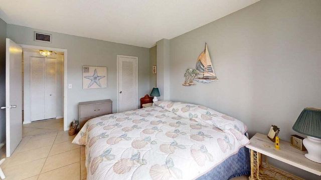 2616 Garden Drive N 209, Lake Worth, FL 33461