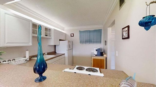 2616 Garden Drive N 209, Lake Worth, FL 33461