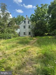 120 YOUNKEN RD, Quakertown, PA 18951