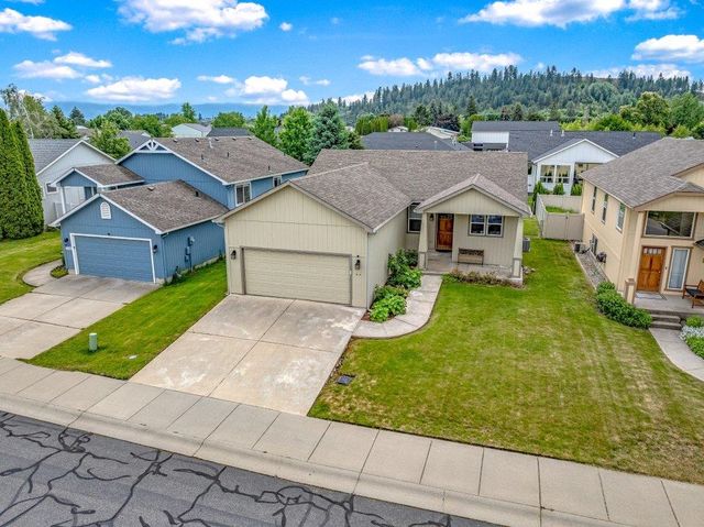 17604 E 3rd Ln, Greenacres, WA 99016