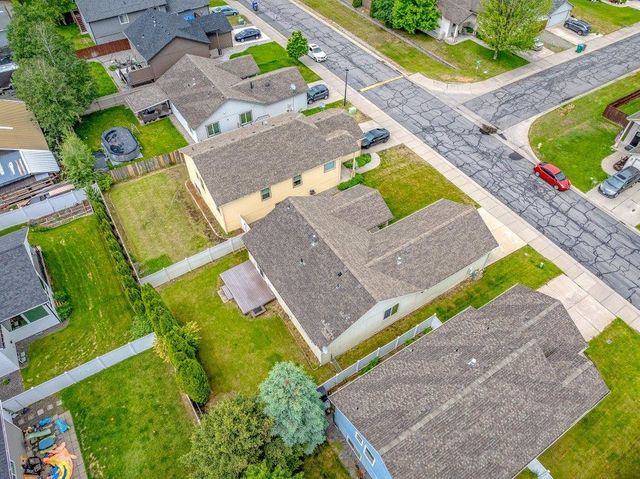 17604 E 3rd Ln, Greenacres, WA 99016