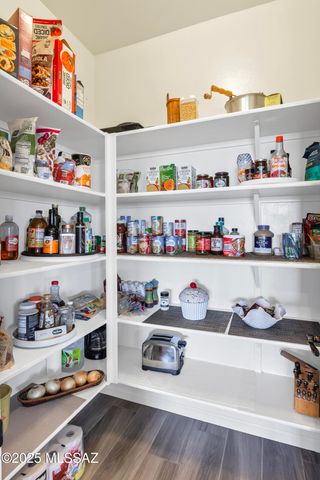 2605 E Josephine View Drive, Green Valley, AZ 85614