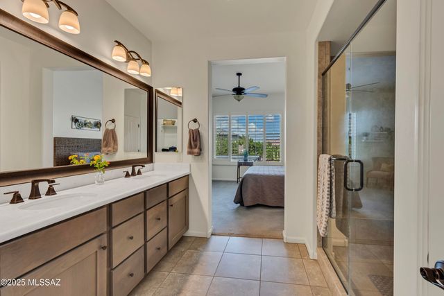 2605 E Josephine View Drive, Green Valley, AZ 85614