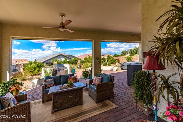 2605 E Josephine View Drive, Green Valley, AZ 85614