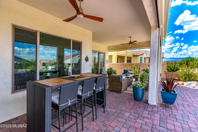 2605 E Josephine View Drive, Green Valley, AZ 85614