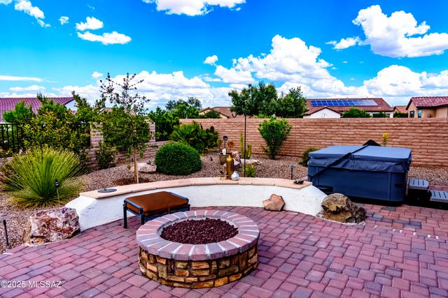 2605 E Josephine View Drive, Green Valley, AZ 85614