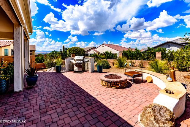 2605 E Josephine View Drive, Green Valley, AZ 85614