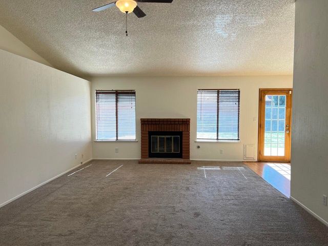 4520 Paseo Hermoso, Palmdale, CA 93551