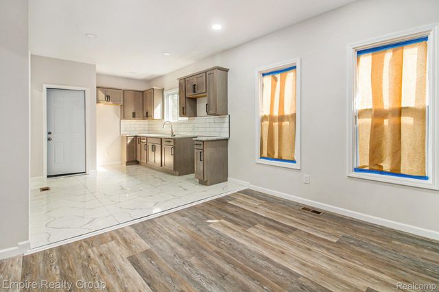 8366 Navy Street, Detroit, MI 48209