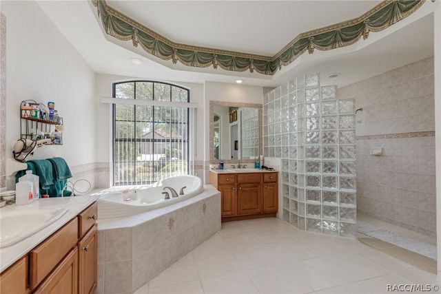 1905 N Eagle Chase Drive, Hernando, FL 34442