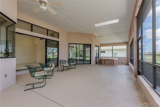 1905 N Eagle Chase Drive, Hernando, FL 34442