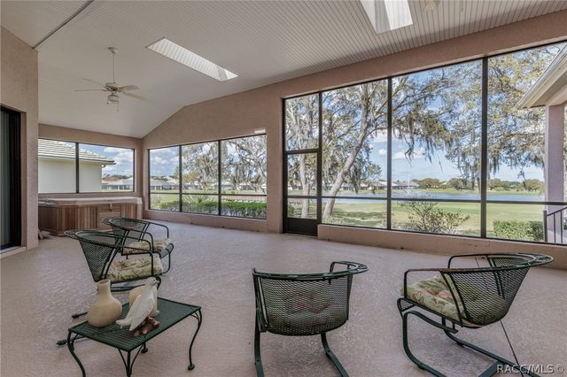 1905 N Eagle Chase Drive, Hernando, FL 34442