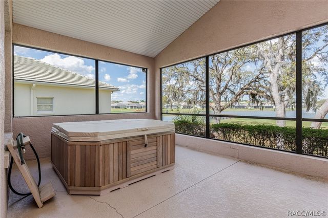 1905 N Eagle Chase Drive, Hernando, FL 34442