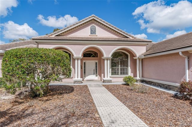 1905 N Eagle Chase Drive, Hernando, FL 34442